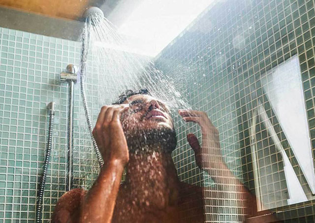 ilustracija Dobro tuširanje je jednostavno, bez obzira na to šta influenseri preporučuju