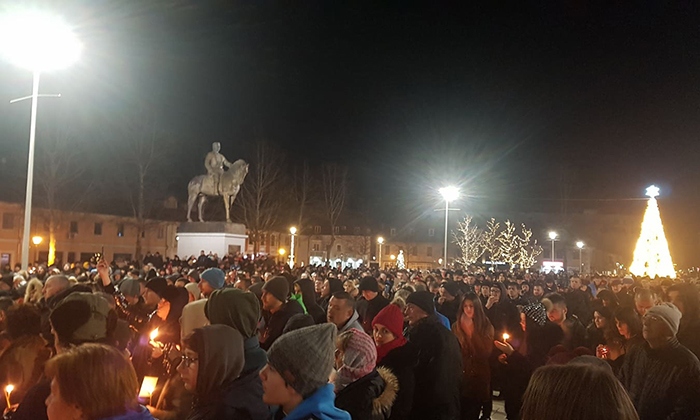 Podoficir udaljen iz službe zbog učestvovanja u litijama
