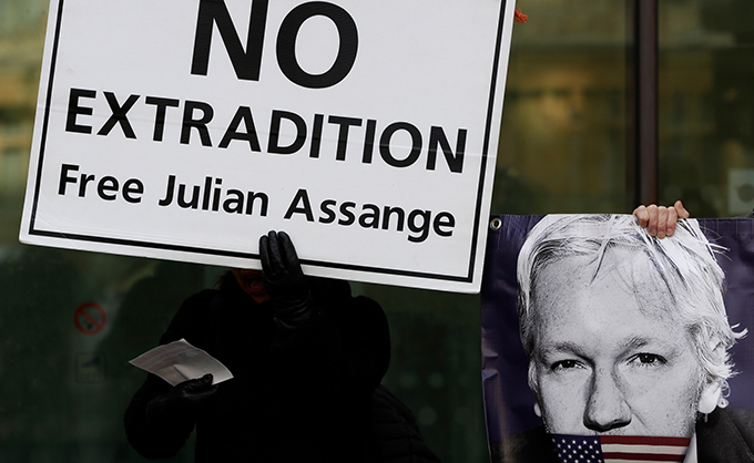 Asanž 2011: Avganistan se koristi za pranje novca iz poreskih oaza SAD i Evrope