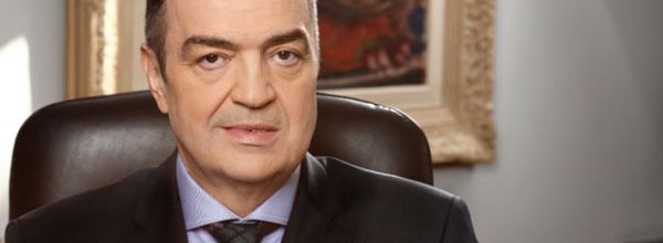 Duško Knežević danas stiže u Crnu Goru