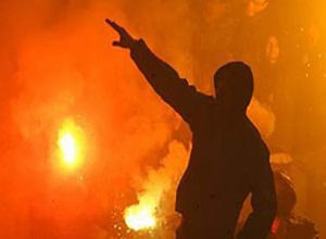 Hrvatski navijači u Podgorici uzvikivali 'Za dom spremni' i 'Ubij Srbina'