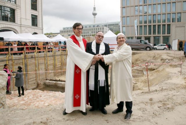 sinagoga dzamija crkva