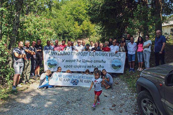 Bare- Kraljske-protest