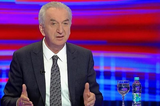 Šarović: Priprema se teren za smjenu Dodika
