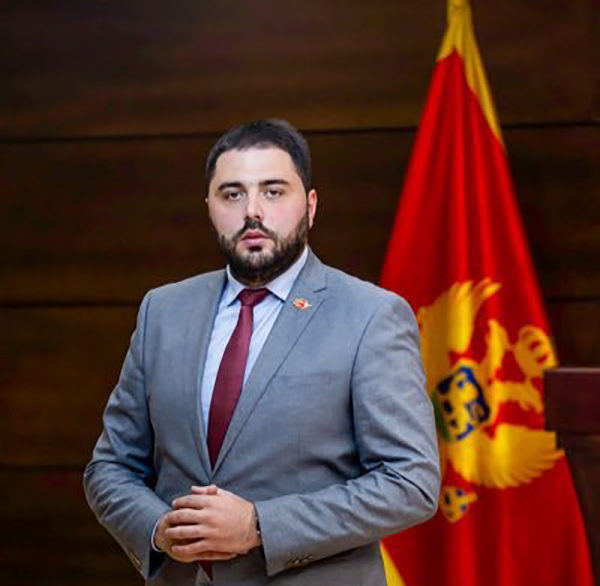 Martinović: Puna podrška svima koji se, uprkos svim izazovima, bore protiv kriminala i korupcije