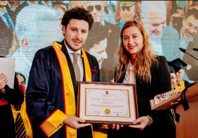 abazovic pocasni doktor Tirana
