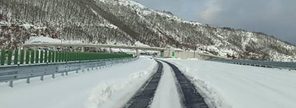 Nezvanično: Auto-put zatvoren za saobraćaj