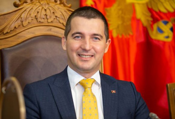 Bečić o hrvatskoj kazni: Kriterijuma očito da nema. Ima politike