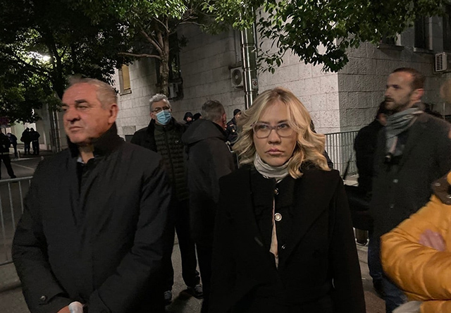 I večeras protesti u više gradova CG (video)