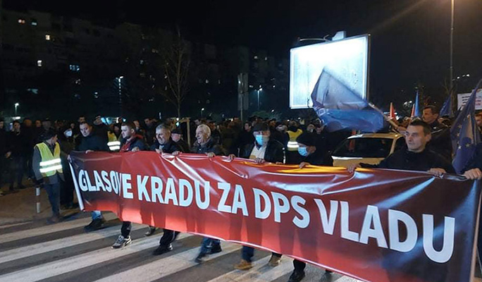 Protest u Podgorici protiv manjinske vlade (VIDEO)