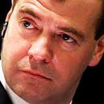 Medvedev: Rusija ima pravo da izvede nuklearni udar na Francusku i Britaniju ako Kijevu daju nuklearnu bombu