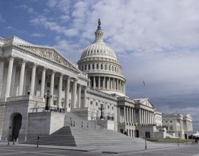 Kongres SAD odobrio zakon o zajmu i najmu oružja Ukrajini