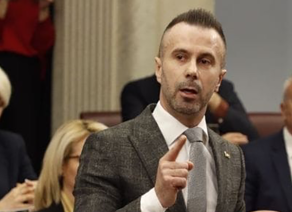 Optužbe protiv Borisa Bogdanovića zbog navodne lažne diplome