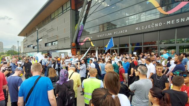 anti lgbt protest sarajevo