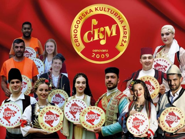 Uvredljiva kampanja CKM: Rome predstavili u odijelima za komunalce