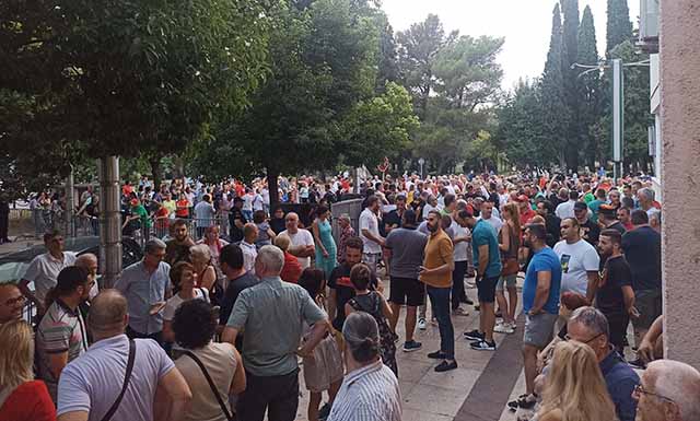 protest TU