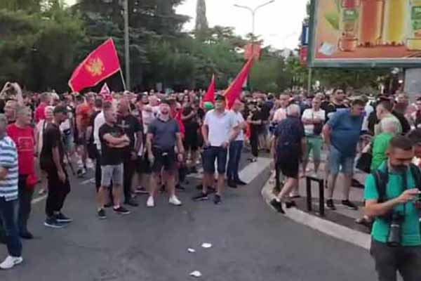 protest-temeljni-ugovor