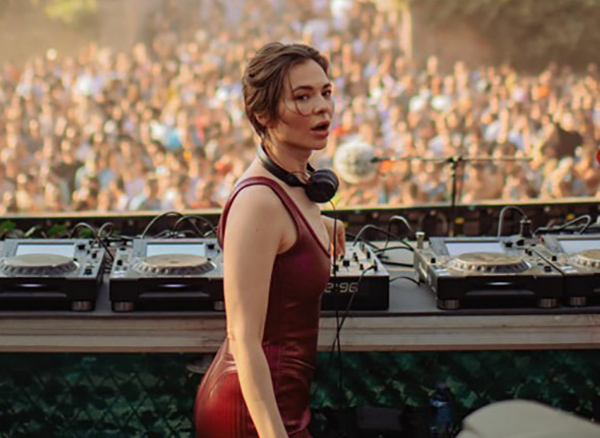 nina-kraviz