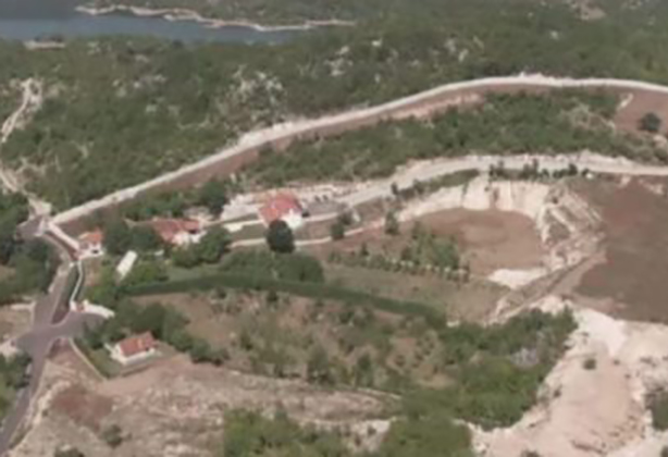 djukanovic-niksic-kuce