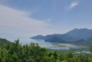 Pretežno sunčano, vjetar promjenljiv