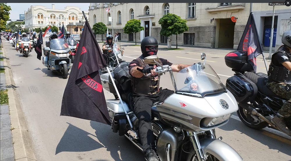 ‘Noćni vukovi’ s crnih lista EU i SAD prodefilovali Banjalukom