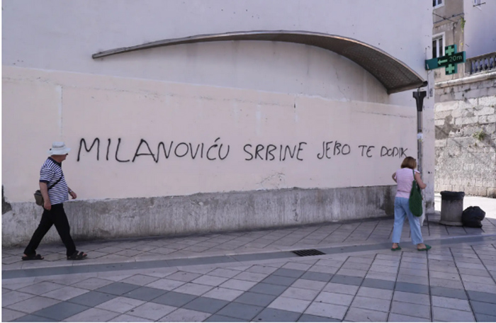 Split: Grafit protiv Milanovića i Dodika