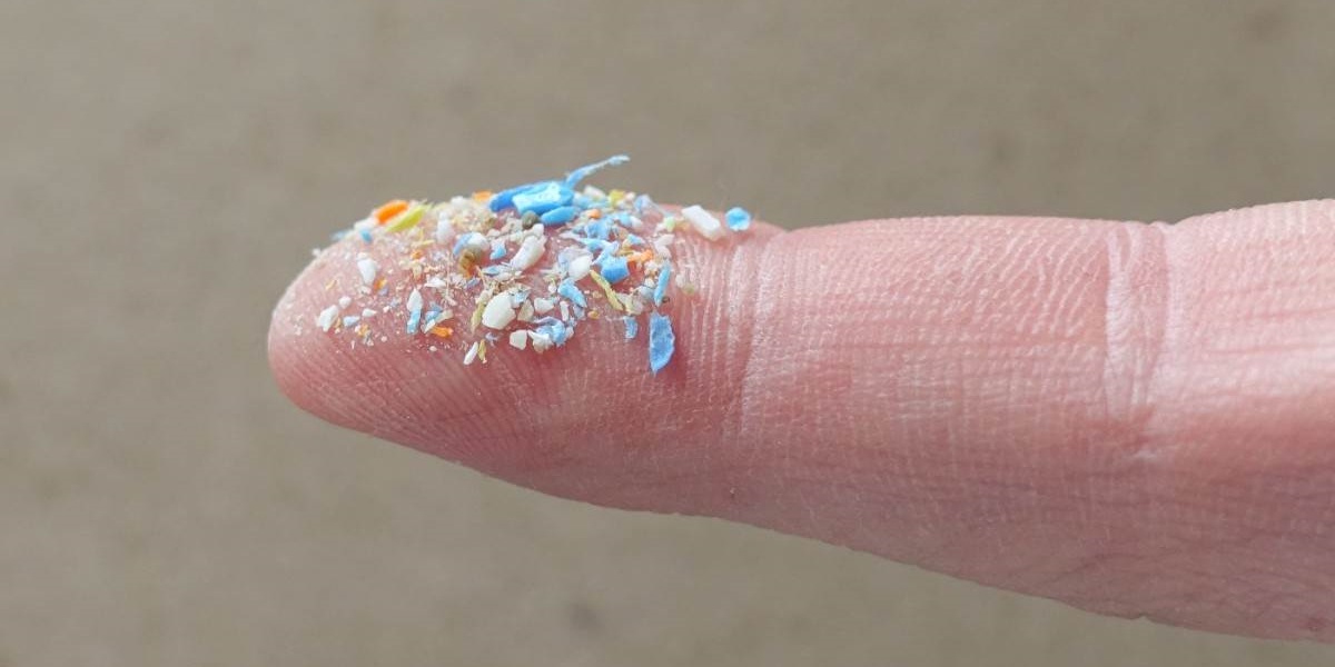 ilustracija Mikroplastika