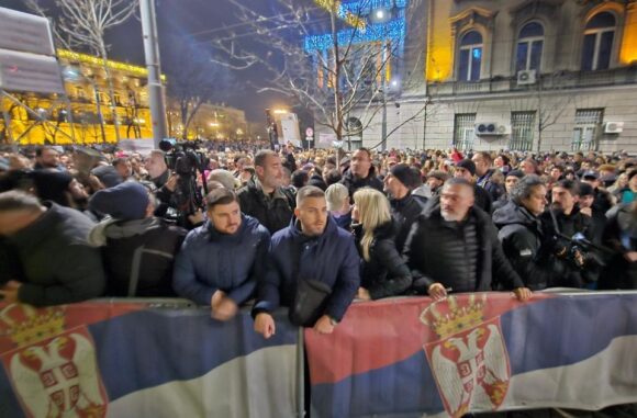 Protest koalicije ‘Srbija protiv nasilja’ (video)