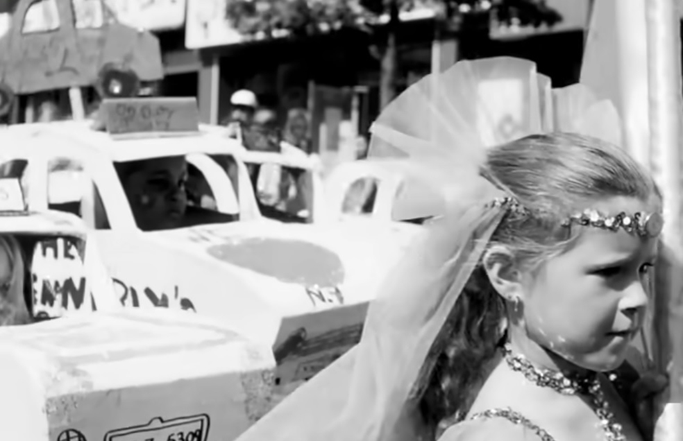 Pogledaj u prošlost i zamisli se o sadašnjosti (video)