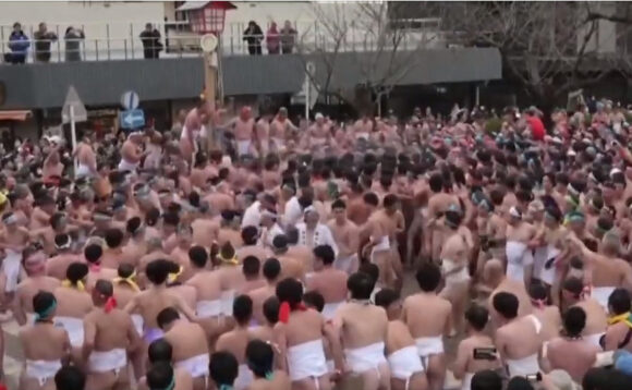 Žene na muškom Festivalu golih