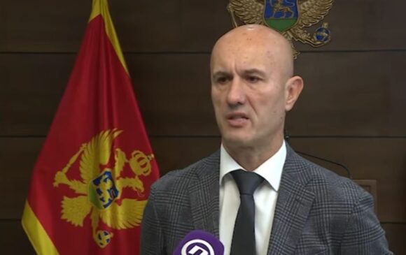 Poslanik Miodrag Laković napustio parlamentarnu većinu
