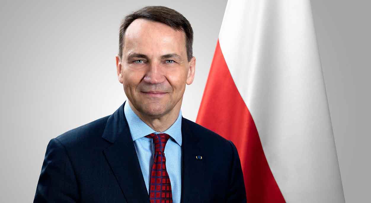 Radoslav Sikorski, šef poljske diplomatije Šef poljske diplomatije: Nije nezamislivo prisustvo NATO snaga u Ukrajini