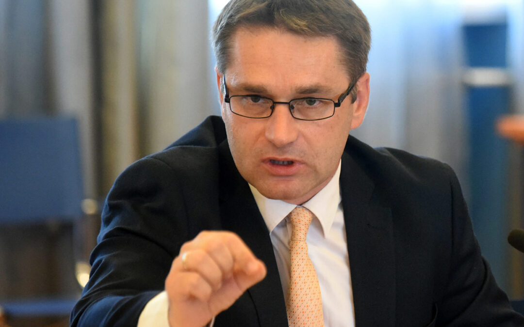 Premijer Spajić mimo resornog ministarstva poslao amandmane EK na set medijskih zakona