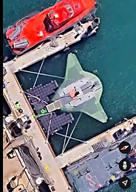 Podvodni dron američke mornarice snimljen na Google Eart-u