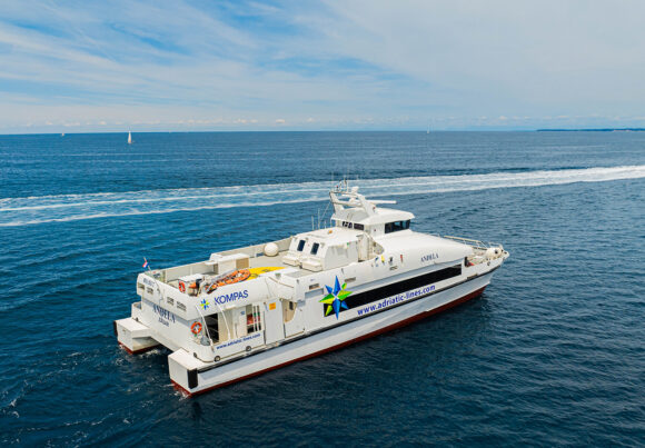 Budvu i Duvbrovnik od danas povezuje katamaran 'Antonija'