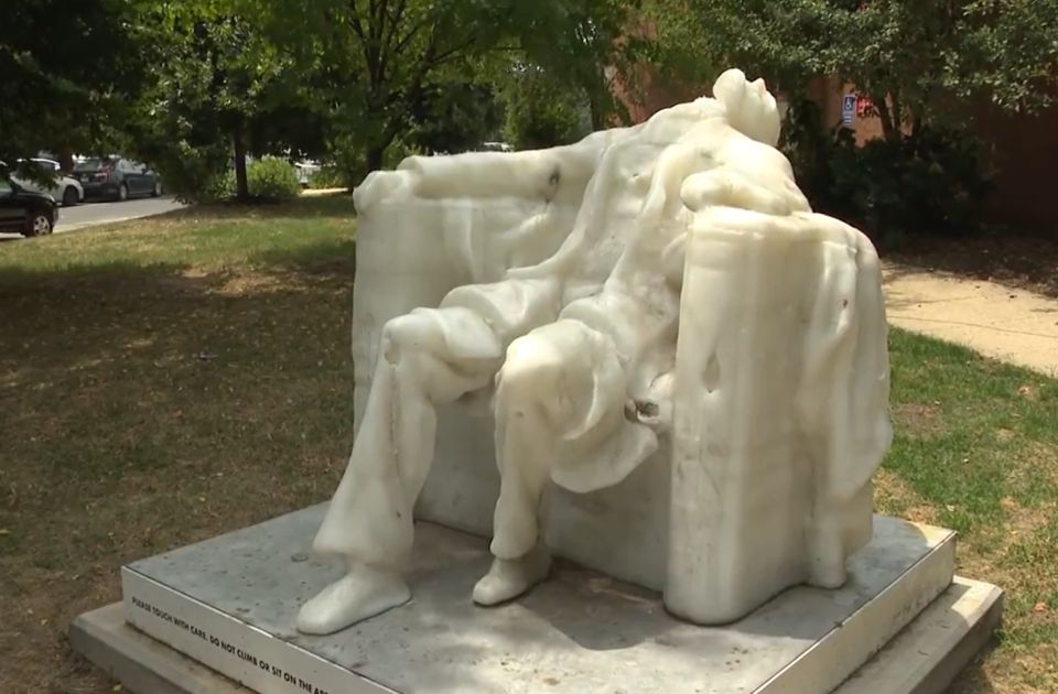 vostana figura linkolna