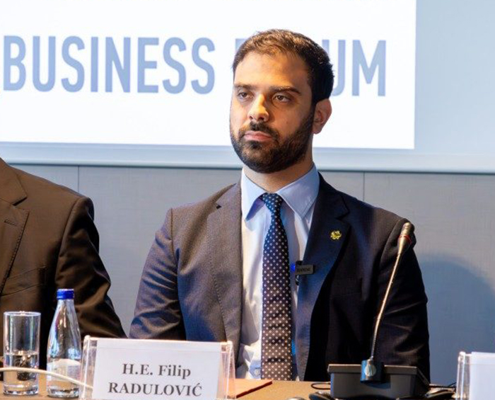 Zar to nije licemjerje i populizam?