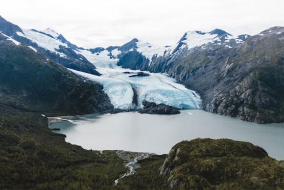 povlacenje glecera preko anda
