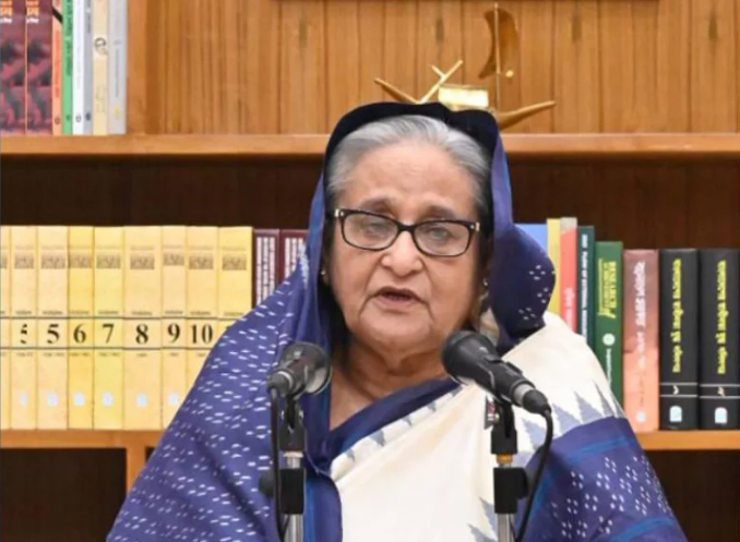 Premijerka Bangladeša pobjegla iz zemlje