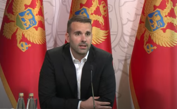 Spajić najavio ukidanje bezviznog režima za državljane Turske