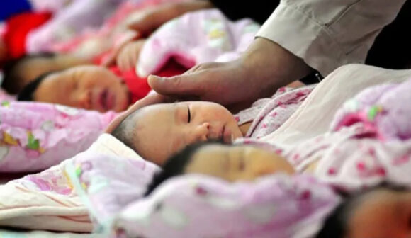 Kina ukida strancima mogućnost usvajanja djece