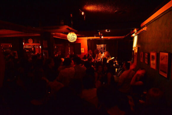 Podgorički Petrikor 1858 nastupa kao predgrupa Gladnim Naučnicima u Beogradu