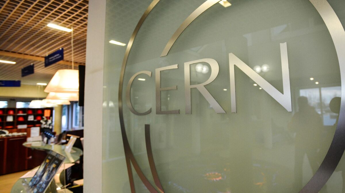 CERN priprema gradnju još većeg hadronskog sudarača