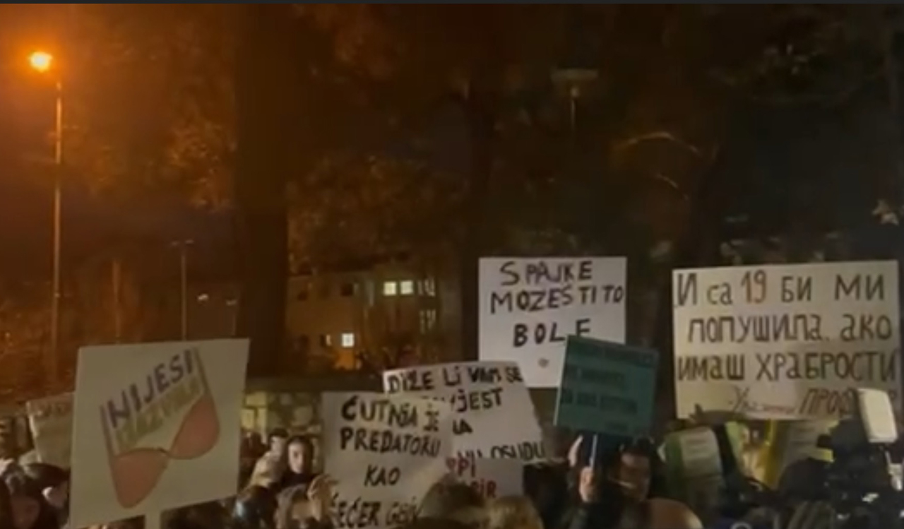 Protest u dvorištu podgoričke gimnazije
