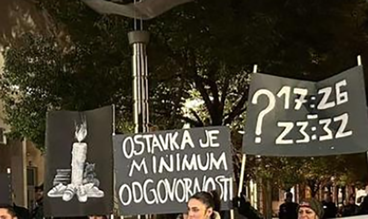 Protest u Podgorici: Ponovo zatražene ostavke Šaranovića i Bečića