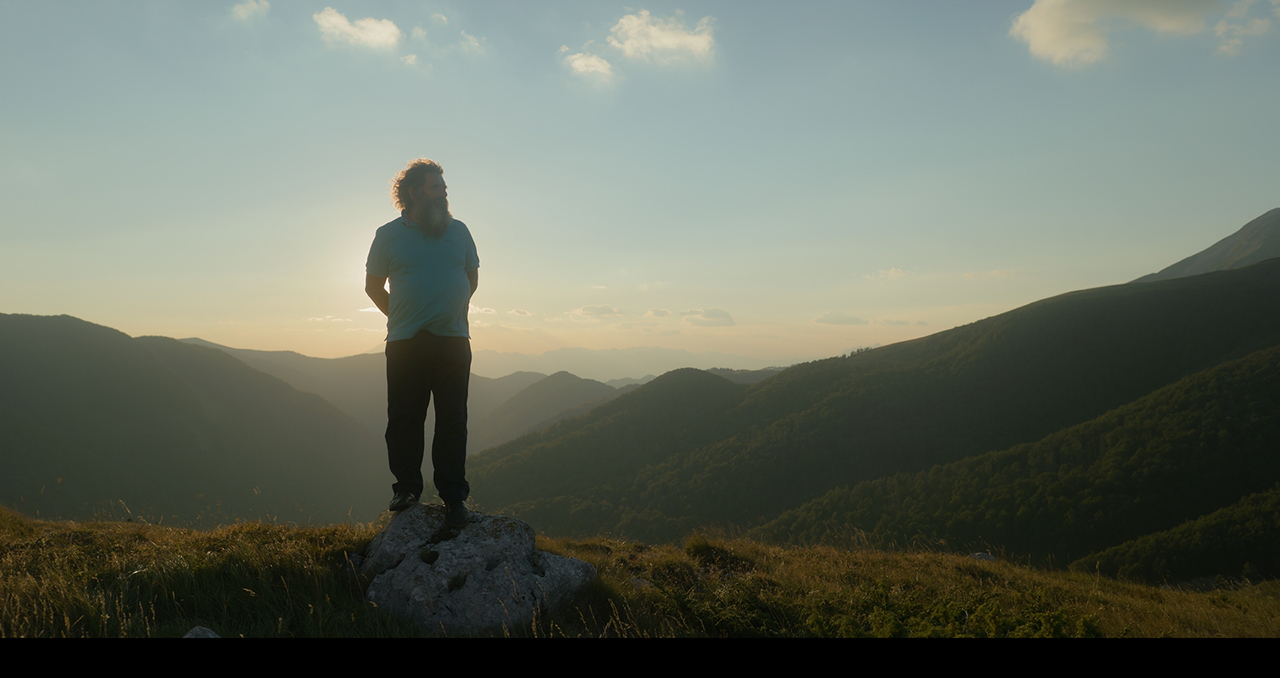 Scena iz filma ova dobra zemlja Crnogorski dokumentarni film 'Ova dobra zemlja' u selekciji FIPADOC festivala