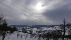 Pretežno oblačno, povremeno padavine