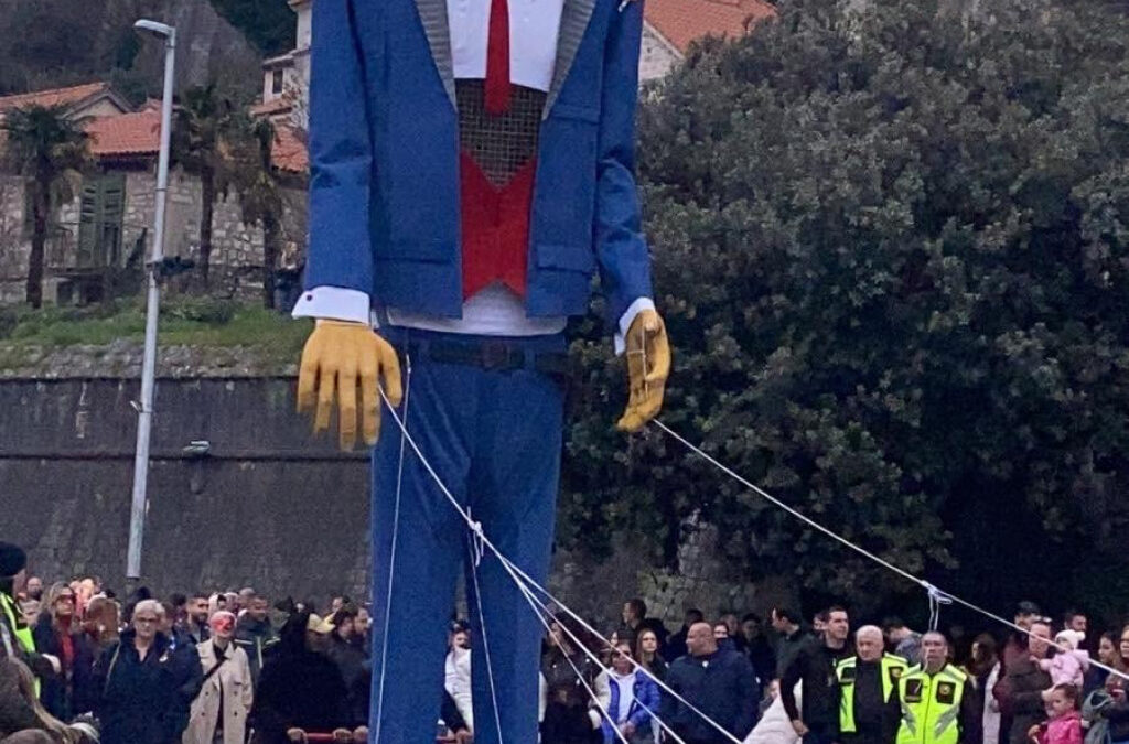 Gašenje Andrije Mandića: Kako mediji brane vlast od karnevala