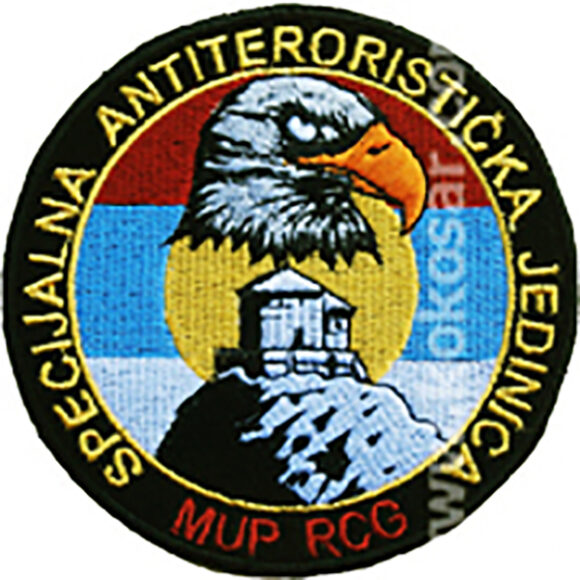 HRA ukazuje i na zabrinjavajuće grube i svađalačke političke reakcije MUP-a