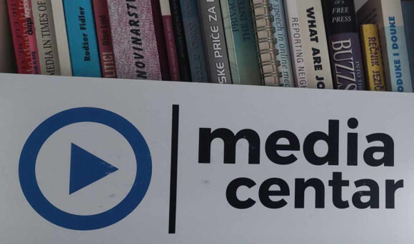 Media centar opomenuo partije vlasti da ne vrše pritisak na sudove